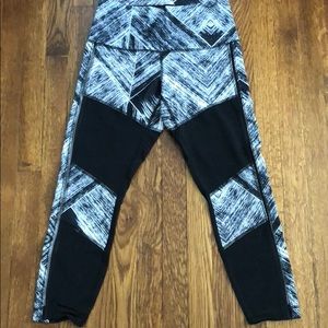 Lululemom mesh panel pants
